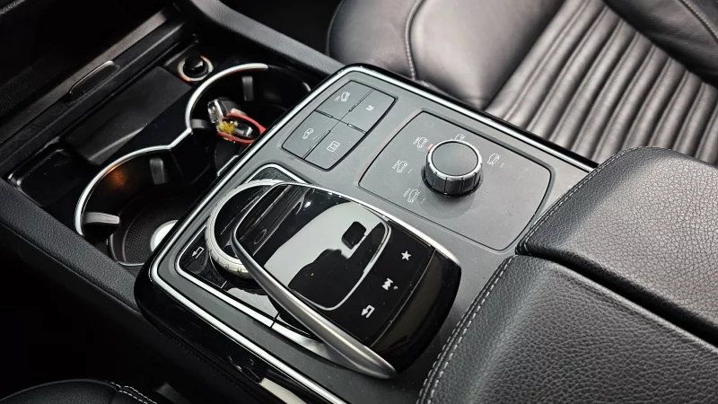 Mercedes-Benz GLE-Class