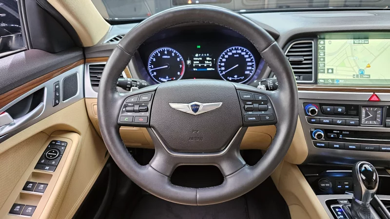 Hyundai Genesis