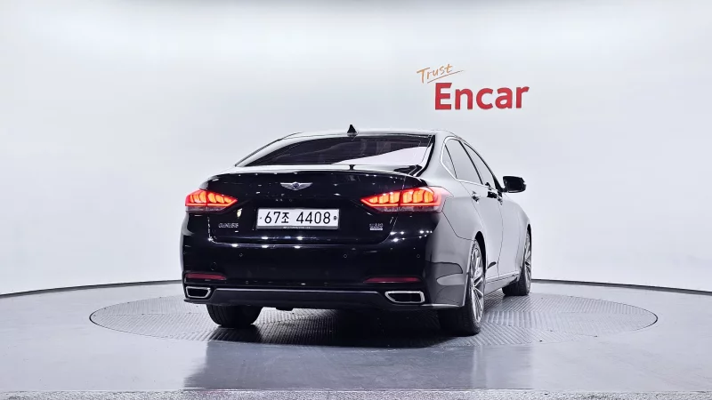 Hyundai Genesis