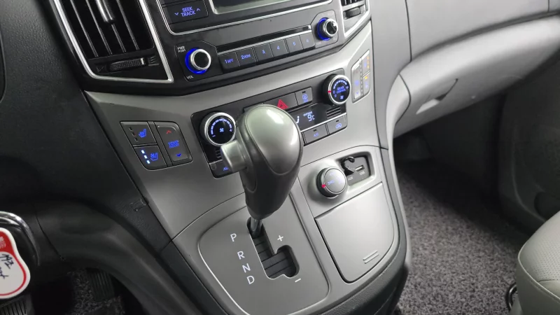 Hyundai Grand Starex
