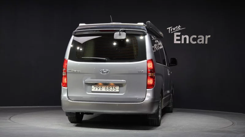 Hyundai Grand Starex