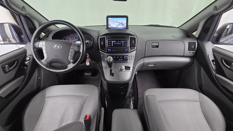 Hyundai Grand Starex
