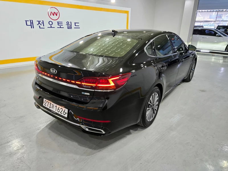 Kia K7