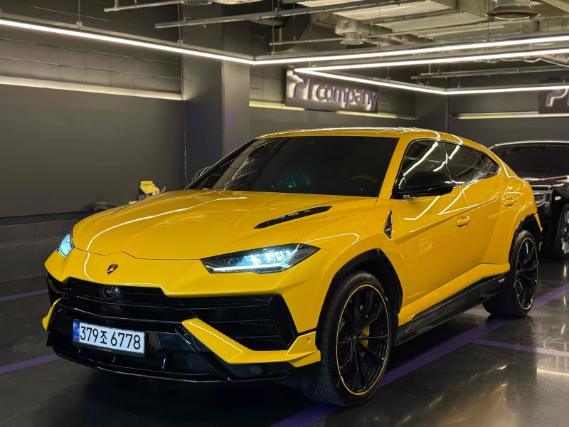 Lamborghini URUS