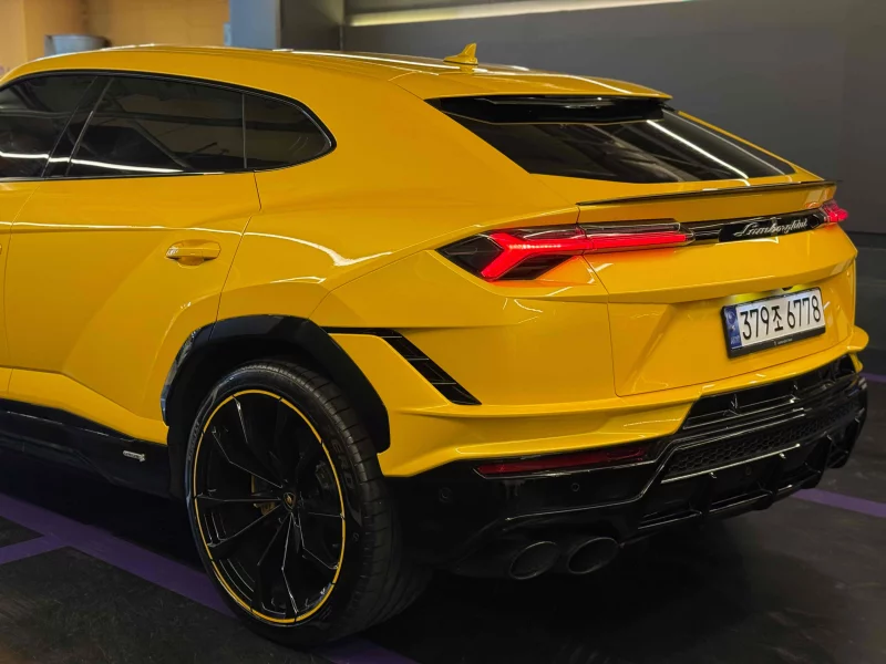 Lamborghini URUS