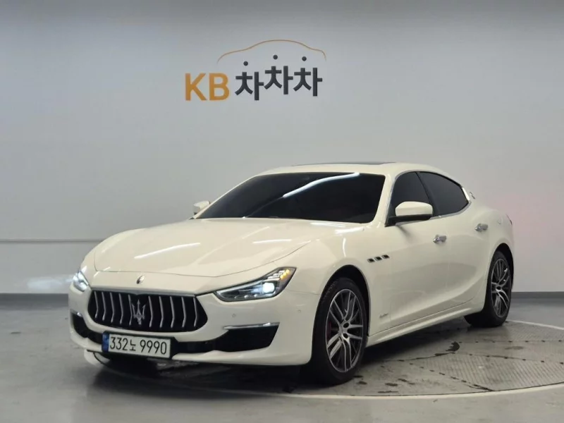 Maserati GHIBLI