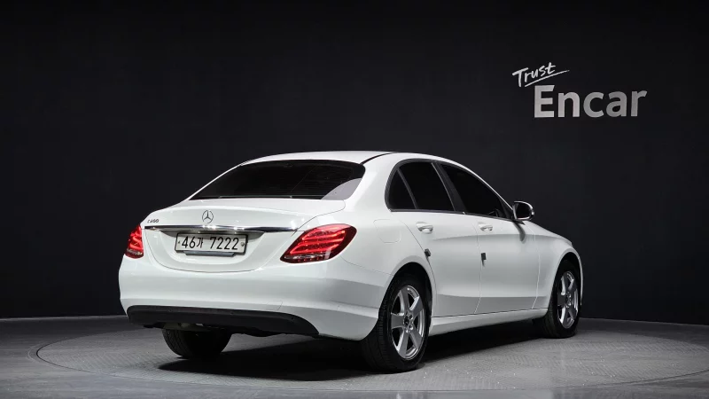 Mercedes-Benz C-Class