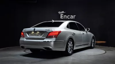 Hyundai Equus
