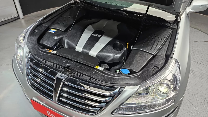 Hyundai Equus