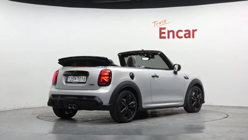 MINI Cooper Convertible