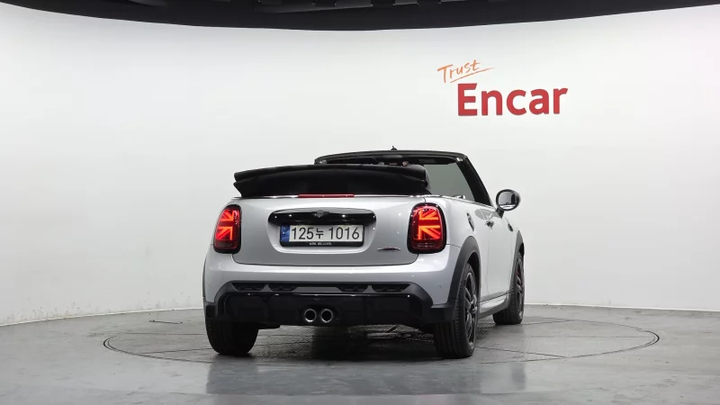 MINI Cooper Convertible