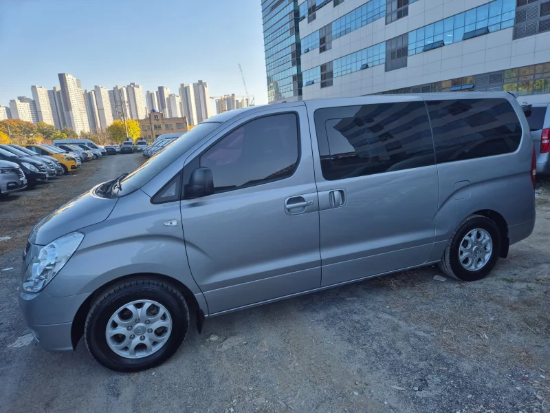 Hyundai Grand Starex