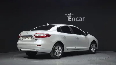 Renault SM3