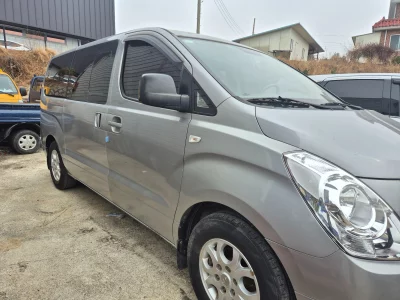 Hyundai Grand Starex