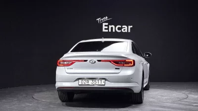 Renault SM6