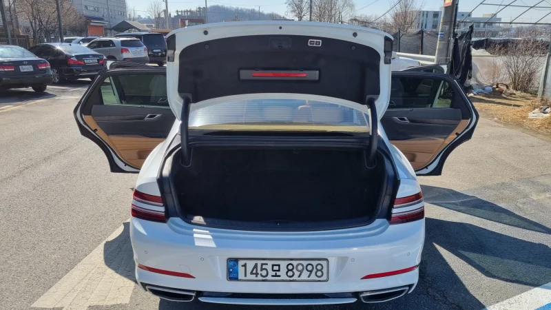 Genesis G80