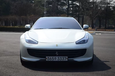Ferrari GTC4 Lusso