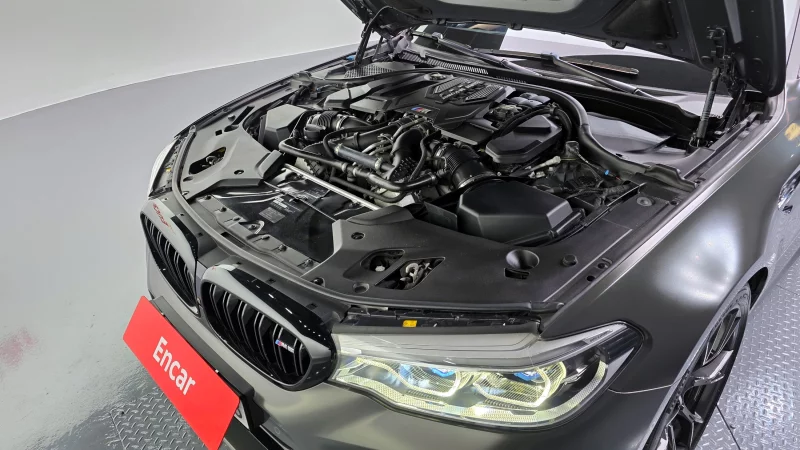 BMW M5