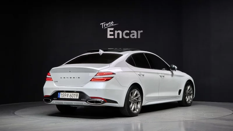 Genesis G70