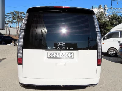 Hyundai Staria