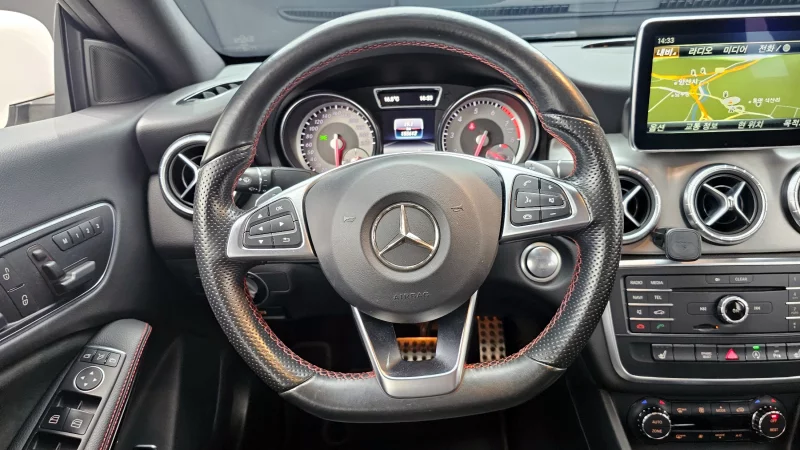 Mercedes-Benz CLA-Class