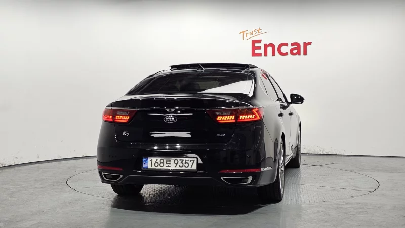 Kia K7