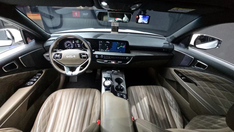 Kia K8