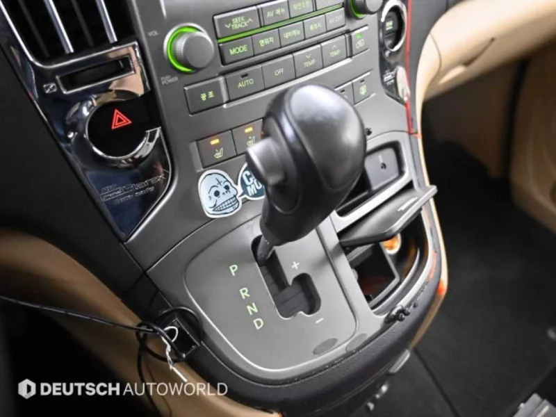 Hyundai Grand Starex