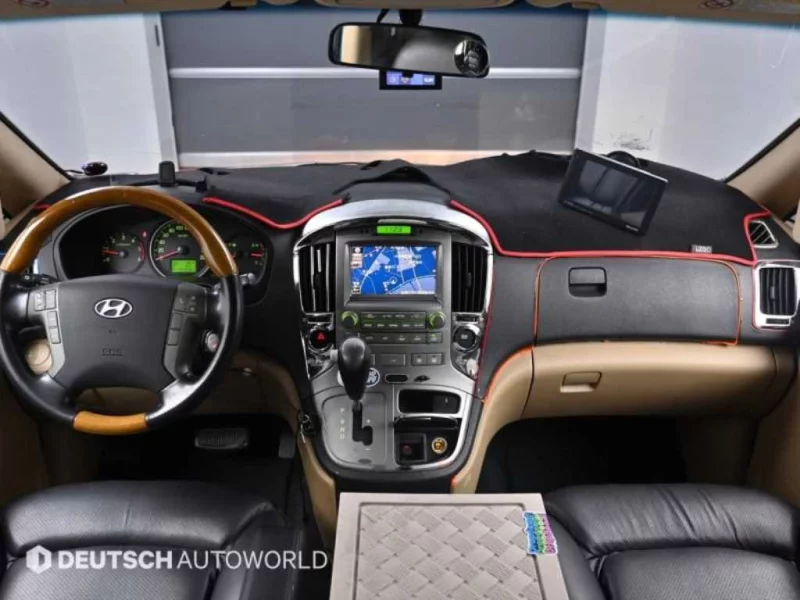 Hyundai Grand Starex
