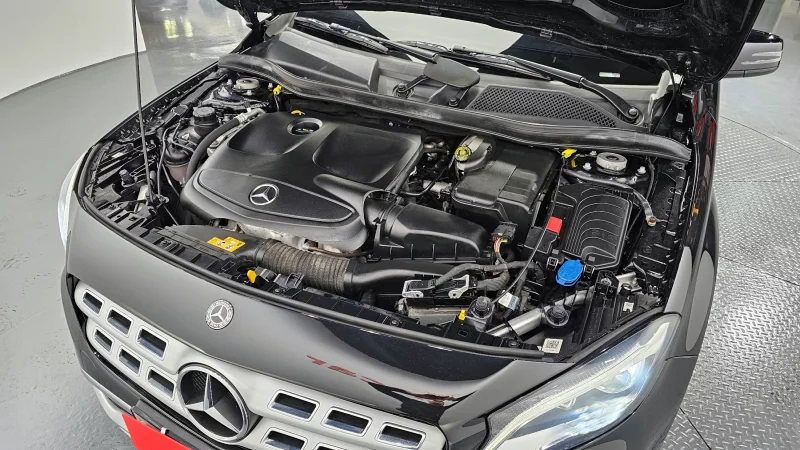 Mercedes-Benz GLA-Class