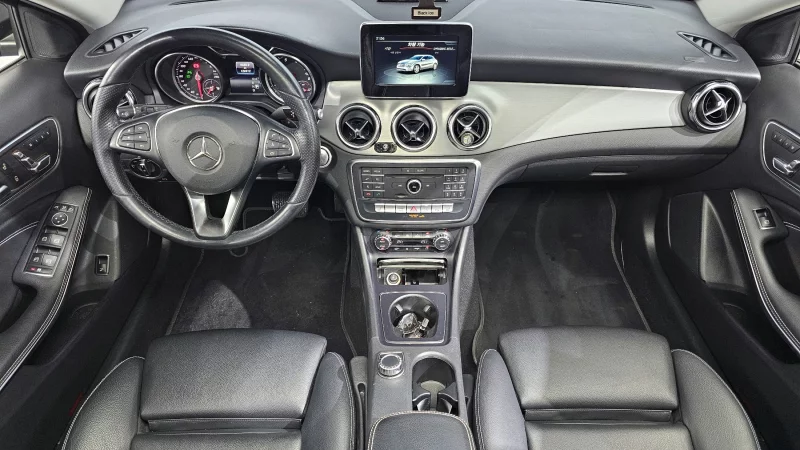 Mercedes-Benz GLA-Class