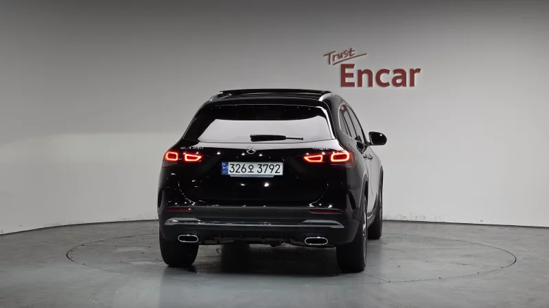 Mercedes-Benz GLA-Class