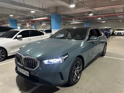 BMW 5-Series