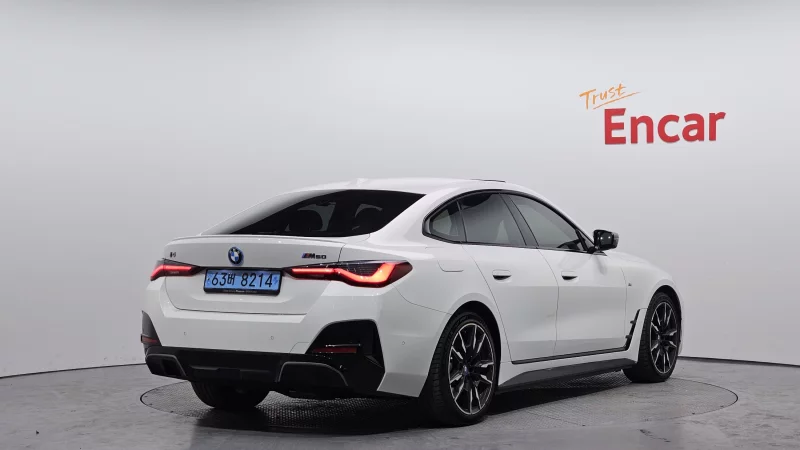 BMW i4