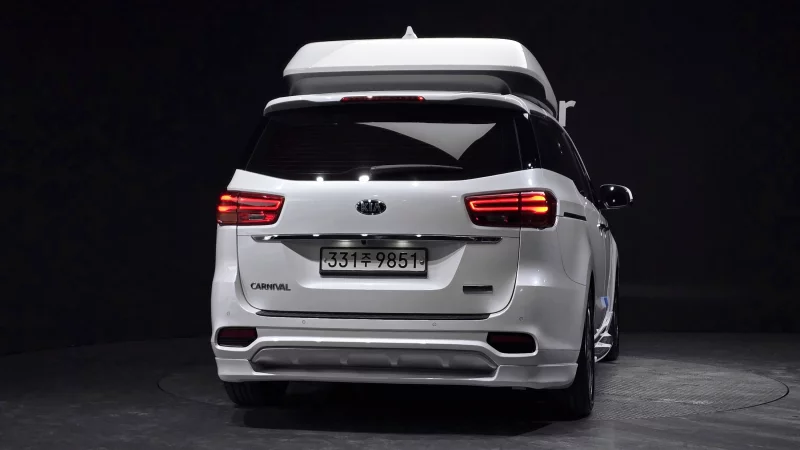 Kia Carnival