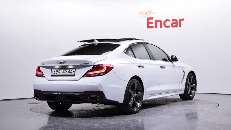 Genesis G70