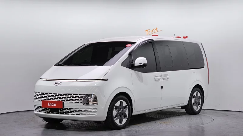 Hyundai Staria