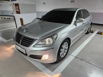 Hyundai Equus