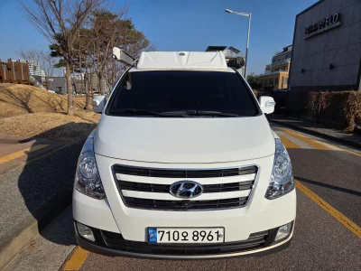 Hyundai Grand Starex