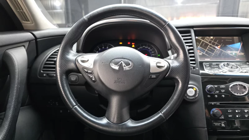 Infiniti FX