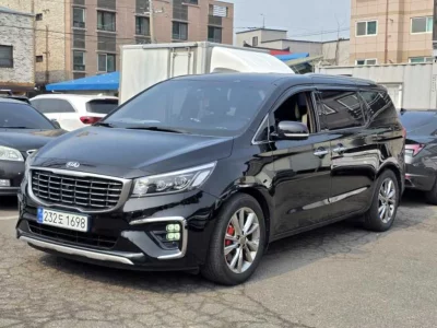 Kia Carnival