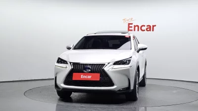 Lexus NX300h