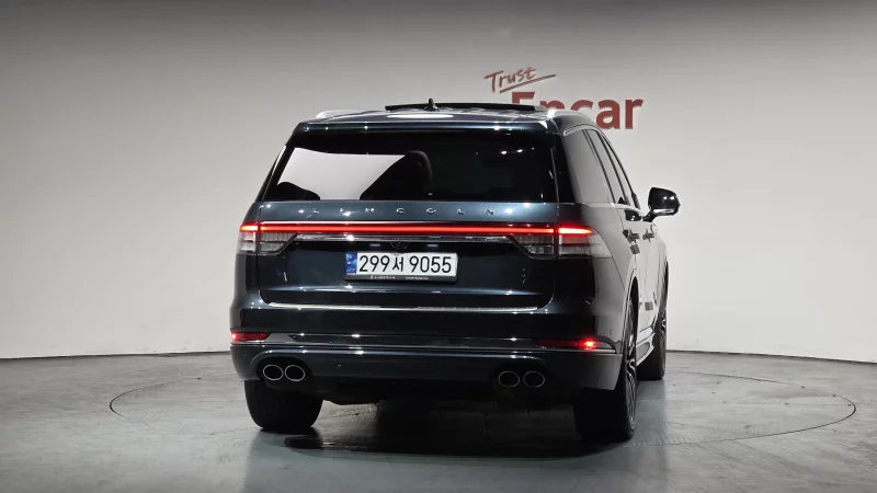 Lincoln Aviator