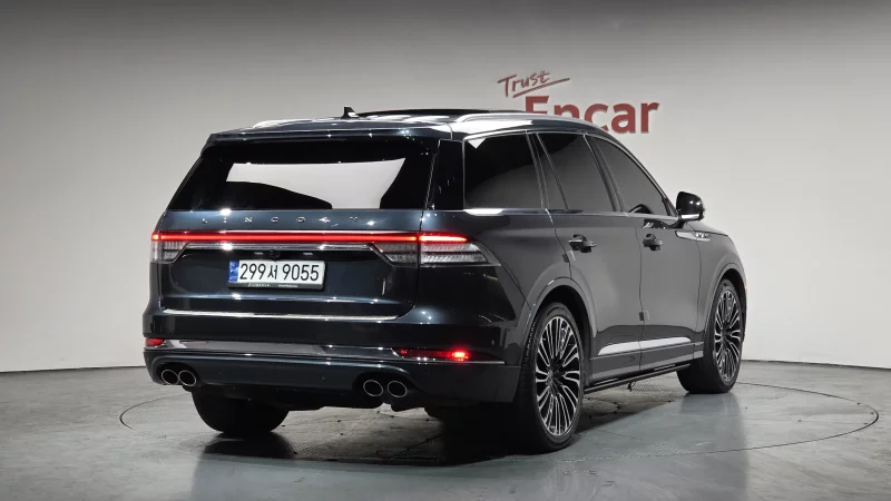 Lincoln Aviator