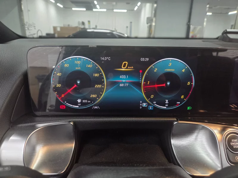 Mercedes-Benz GLB-Class