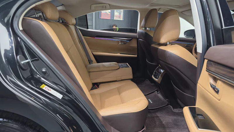 Lexus ES350