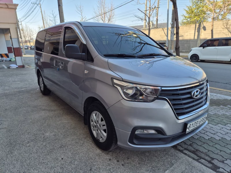 Hyundai Grand Starex