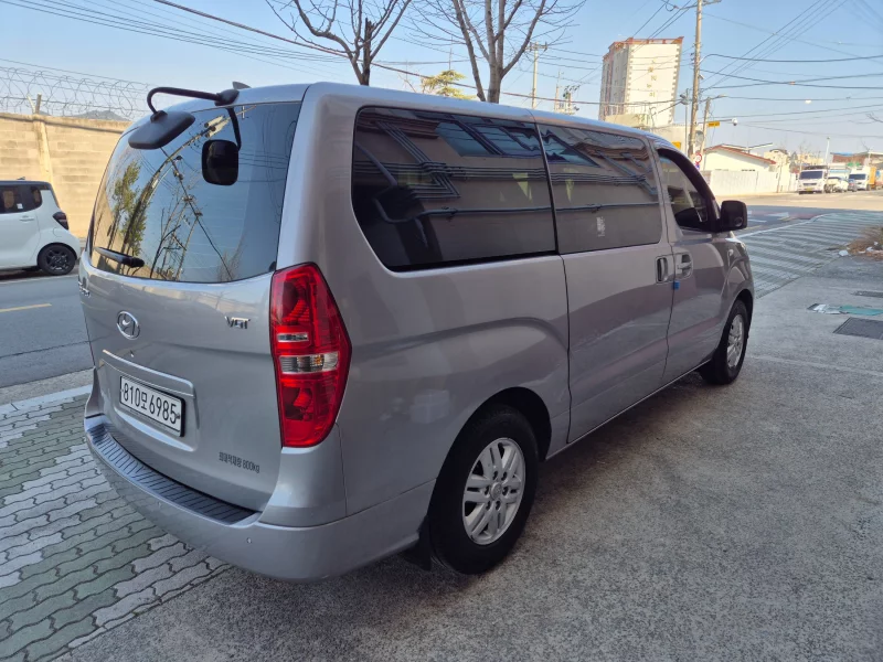Hyundai Grand Starex