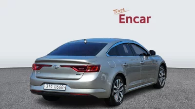 Renault SM6