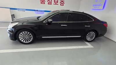 Hyundai Equus